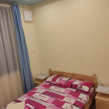 81cha Apartment Warna